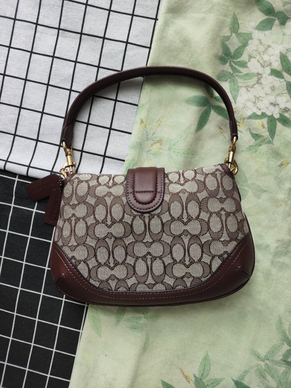 Coach Soho Vintage Monogram Underarm Bag - Picture 3 of 5